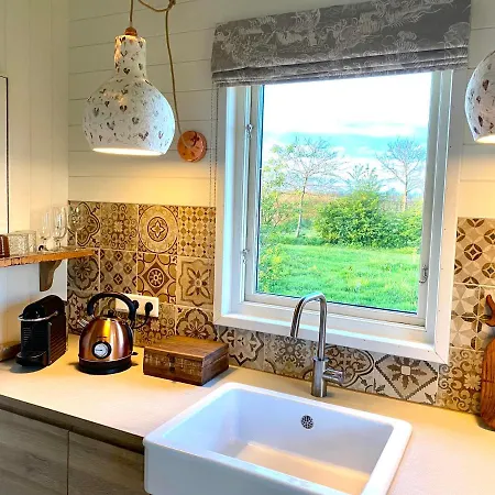 Bed & Breakfast De Heeren Hoeve Carpe Diem 4*